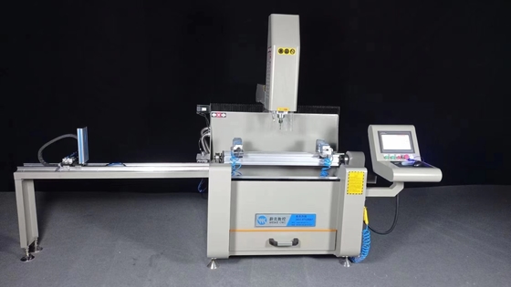 Machine de forage à 3 axes à commande CNC à profil d'alliage de 800 mm