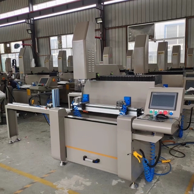 Fraiseuse automatique en aluminium de fenêtre en aluminium et de machines 800mm de porte