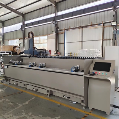 Machine de forage en aluminium à perçage à la fenêtre Forage à plusieurs axes