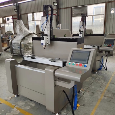 Profil d'aluminium Fenêtres et portes machine pour forage CNC fraiseuse à 3 axes