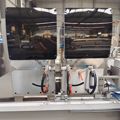 Affichage numérique Machine à scier avant à double tête Avec une lame de scie de 600 mm de diamètre coupant 45 et 90 degrés