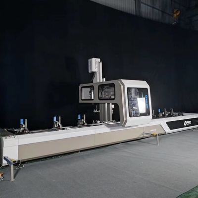 6500 mm machine à murs de rideau en aluminium 4 axes centre d'usinage CNC