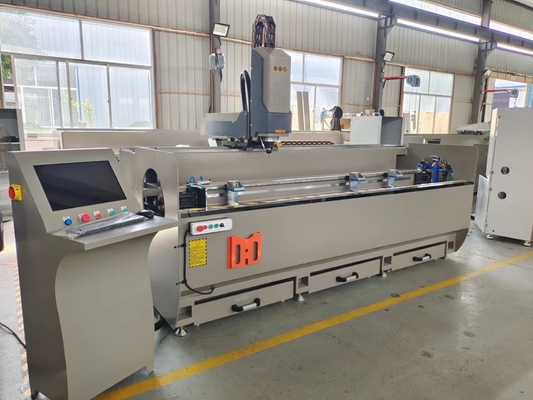 Machine de routage CNC en aluminium à 3 axes -90 degrés pour la porte de fenêtre