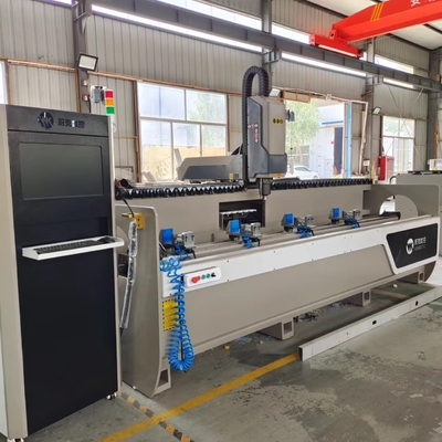 3000mm /3200mm Changement d'outil automatique Centre d'usinage de forage CNC Copie CNC Routeur Machine de fabrication de fenêtres en aluminium