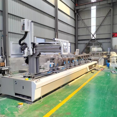 Centres d'usinage CNC à 4 axes Machines en aluminium pour profils et façades en aluminium