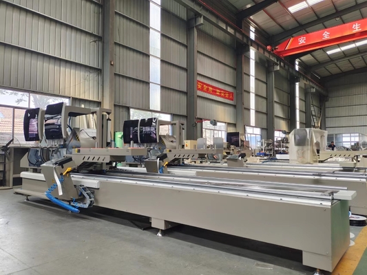 Machine à coudre à double tête CNC pour fenêtres et portes en aluminium