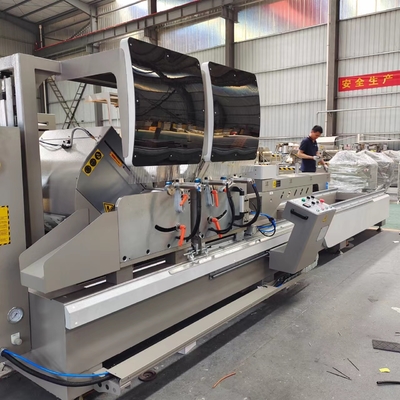 4200 mm Machine de découpe de murs de fenêtre de porte de rideau en aluminium Double mitre Scie de coupe avec affichage à queue