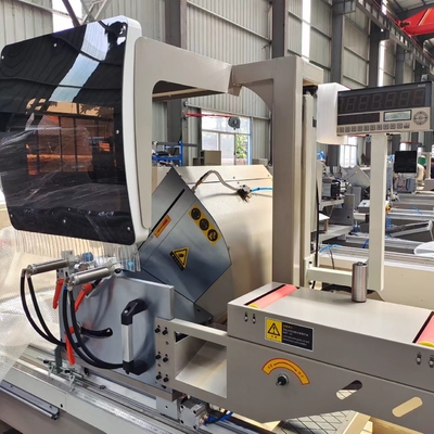 Machine à découper les profils en aluminium