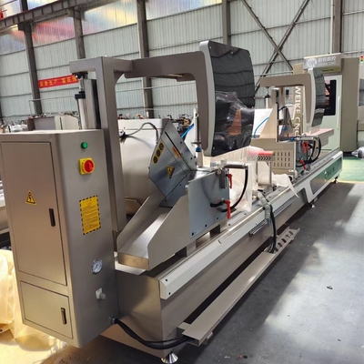 Machine à découper les profils en aluminium