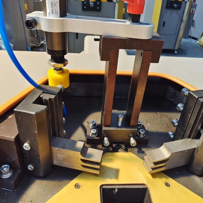 160 mm Machine hydraulique de crimping de coin de travail lourd machine de fabrication de fenêtre en aluminium