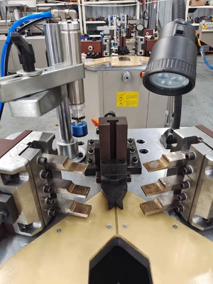 Machine à fenêtre de haute qualité à tête unique en aluminium, machine à combiner les angles des fenêtres