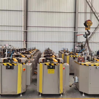 Machine de décapage pour les coins en aluminium Pour les fenêtres en aluminium