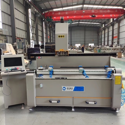 Machines de fabrication de fenêtres à double fuseau CNC Machine de forage et de fraisage en aluminium