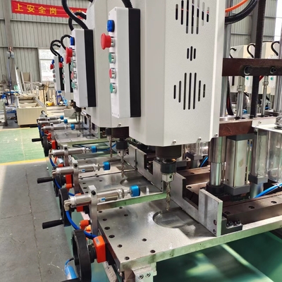 Formage en aluminium Combinaison à plusieurs têtes Perçage de trous de coupe en aluminium et en métal Perçage sur forage vertical
