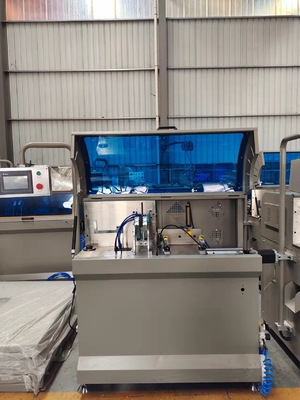 Machine de découpe automatique à lame de scie de 500 mm à connecteur d'angle CNC en aluminium pour découper la fenêtre de scie