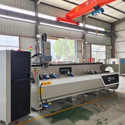 Machines de fabrication de portes et fenêtres en aluminium de 3000 mm Machines de fraisage à forage CNC