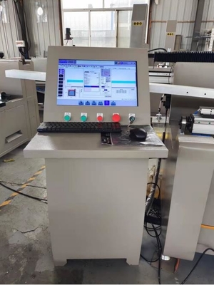 machine de porte de fenêtre en aluminium de 3200mm pour les trous de fraisage de forage de commande numérique par ordinateur avec la fonction d'ATC