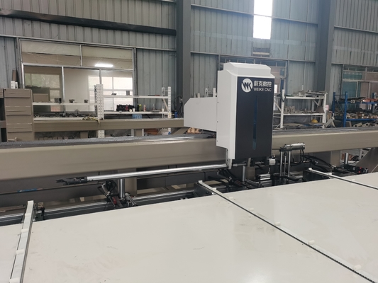 550 mm lame de scie CNC centre de découpe en aluminium CNC tête unique en aluminium machine à murs de fenêtre de porte de rideau