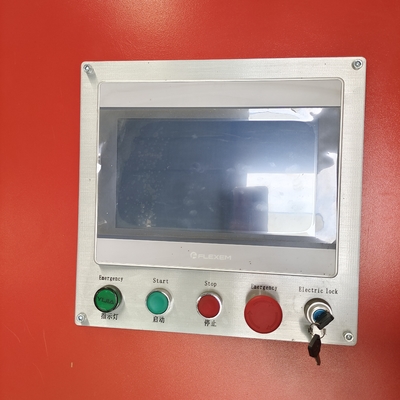 Machine à découper à l'aide d'un servo-alimentateur à profils d'aluminium massif CNC