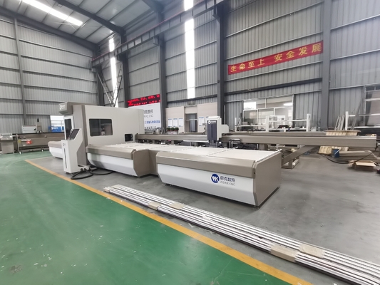 Centre d'usinage de profilés d'aluminium industriel