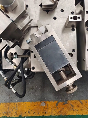 Ventes de machines de décapage de vitres en aluminium à commande numérique