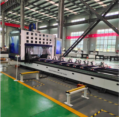 Centre de travail CNC à haute précision à 5 axes pour profilés industriels en aluminium