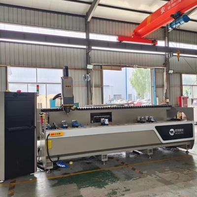 Centre d'usinage de profils en aluminium à 3 axes