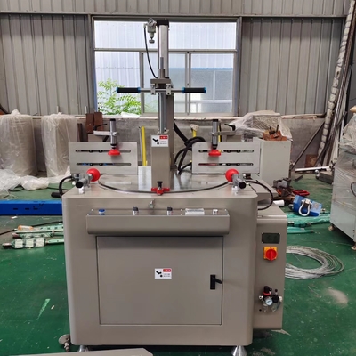 Machine à découper les fenêtres en aluminium à tête unique à commande numérique 380v50hz