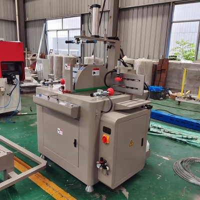 Affichage numérique Machine de fabrication de portes en aluminium Profil à tête unique