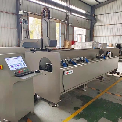 Machines à percer et à fraisage CNC à double tête pour profilés en aluminium