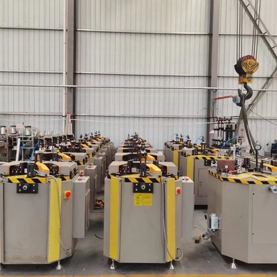 160 Machine de regroupement des coins pour fenêtres et portes de type synchrone