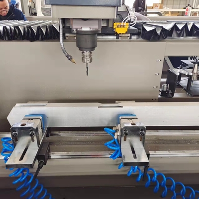 Machine de fraisage à profils en aluminium CNC à 3 axes pour les fenêtres et les portes