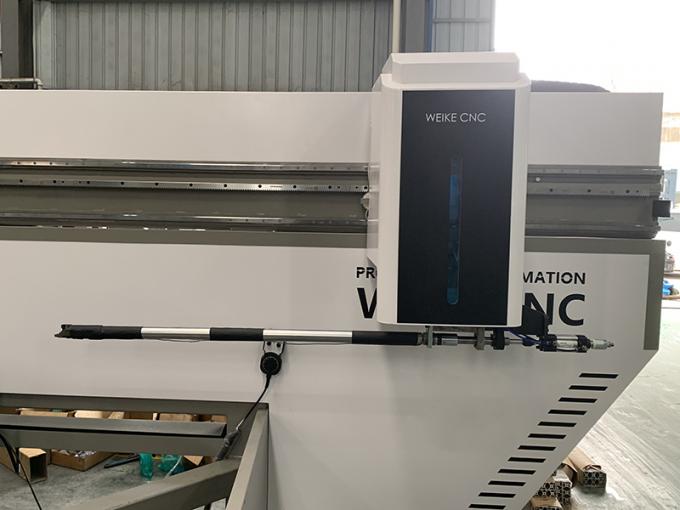 Machine de porte de fenêtre en aluminium Centre de fraisage de profilés en aluminium de coupe et de forage 3